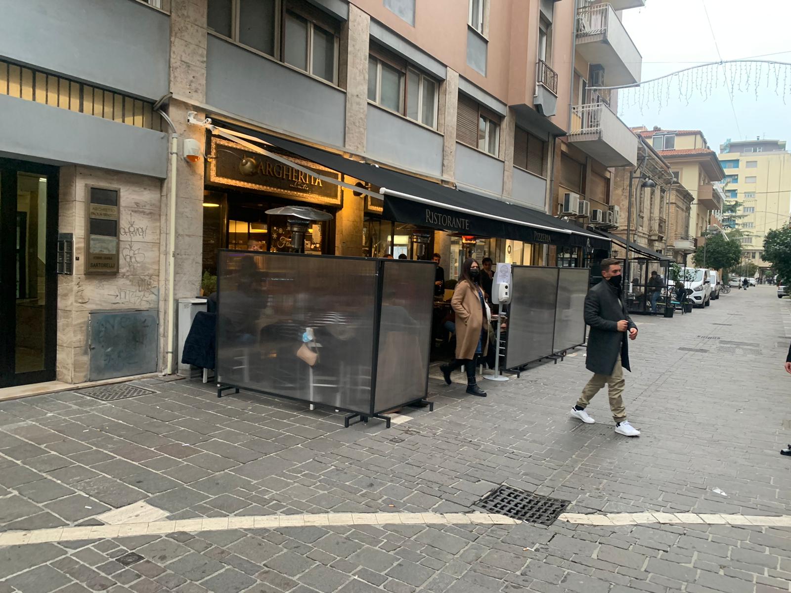 Pescara: zona gialla, ripartenza difficile per bar e ristoranti