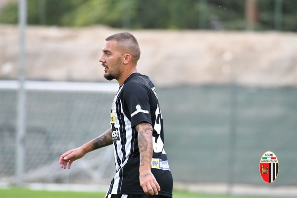 Calcio serie B – Ascoli, saluta Chiricò: in prestito al Padova