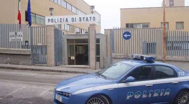 Ancona – Sessanta persone in un bar, chiuso per 5 giorni dalla polizia