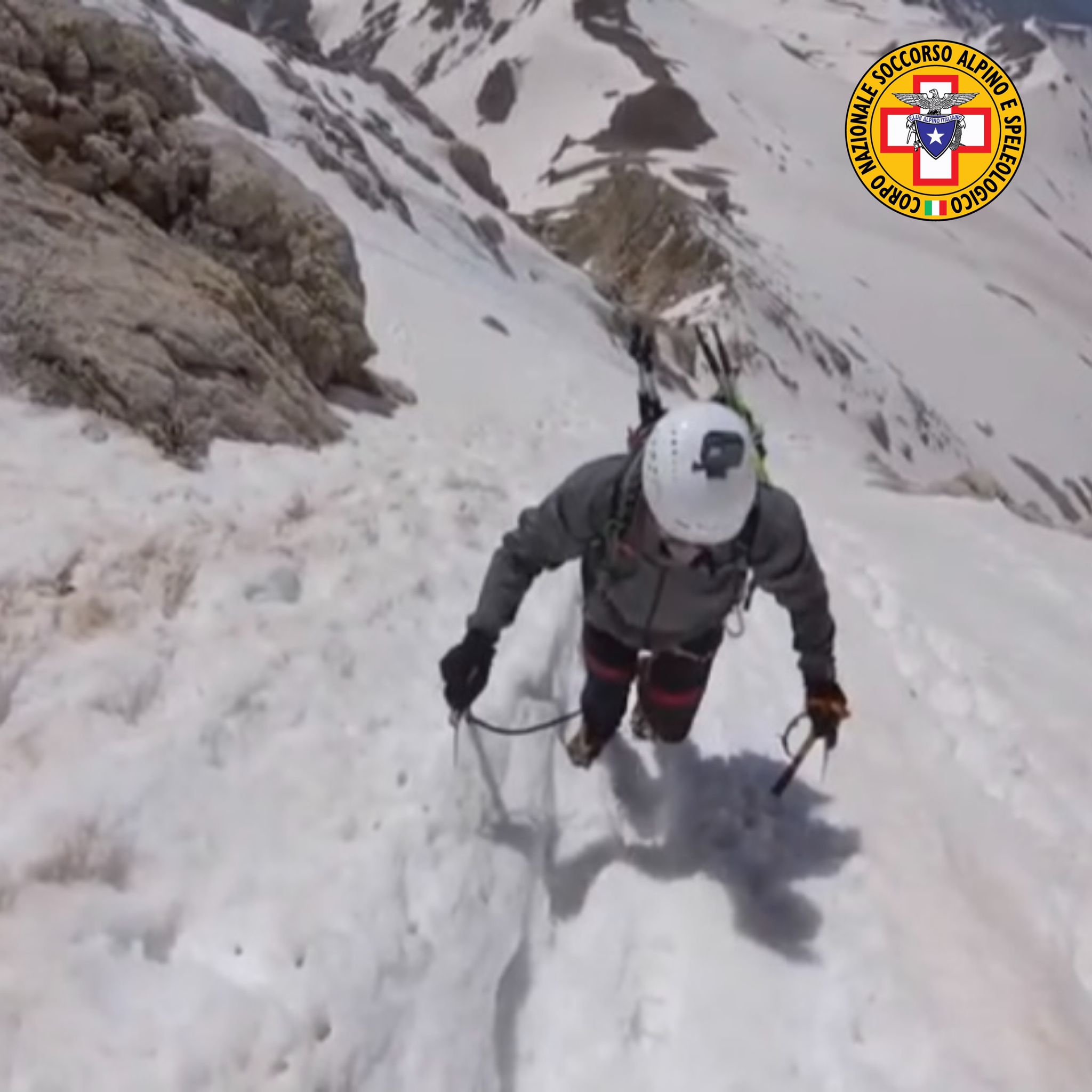 Alpinista soccorso oggi pomeriggio sul Corno Grande, a quota 2.800 metri