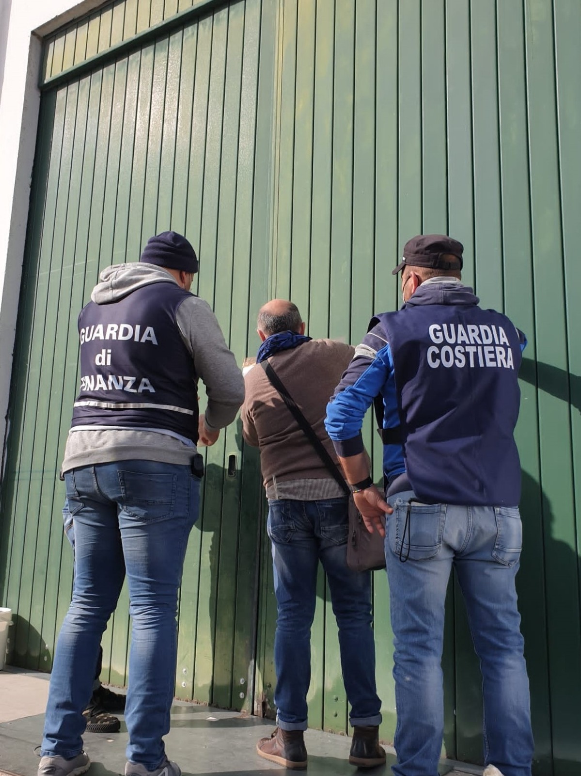 Corropoli – Sequestrata un’azienda che produce mascherine