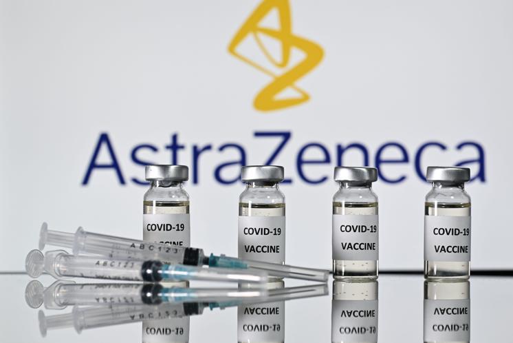 Aifa aggiorna i medici: “Vigilare su segni di Astrazeneca”