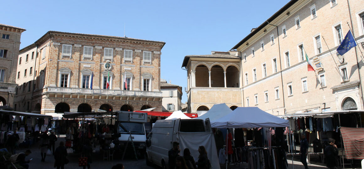 Nelle zone rosse consentite le attività commerciali ambulanti