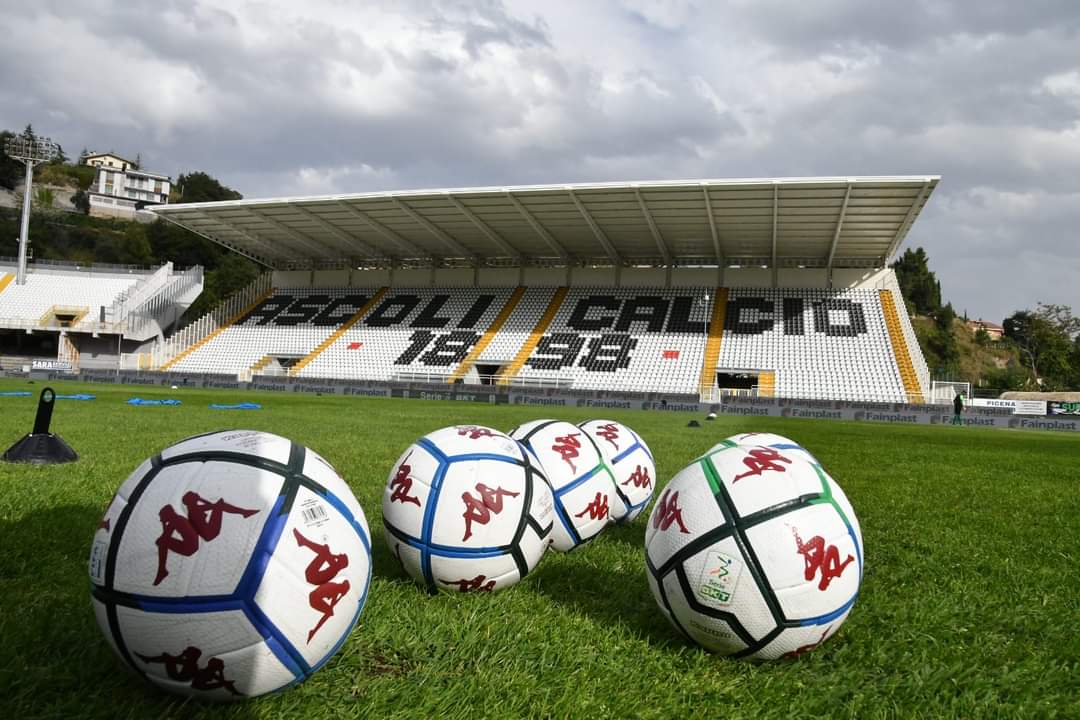 Calcio serie B – Ascoli, le ultime quattro partite tutte al via alle 14