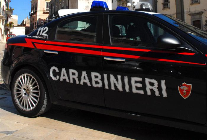Fermo – Due operazioni portate a termine dai carabinieri, individuato un vandalo e un ladro d’auto
