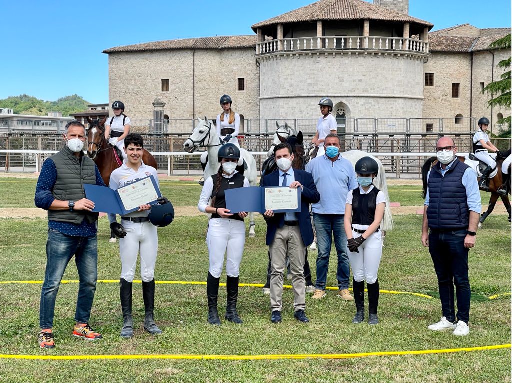 Quintana di Ascoli – Dodici aspiranti cavalieri per lo stage tecnico allo Squarcia