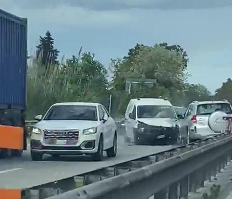 Morrovalle – Contromano in superstrada, schianto in diretta video