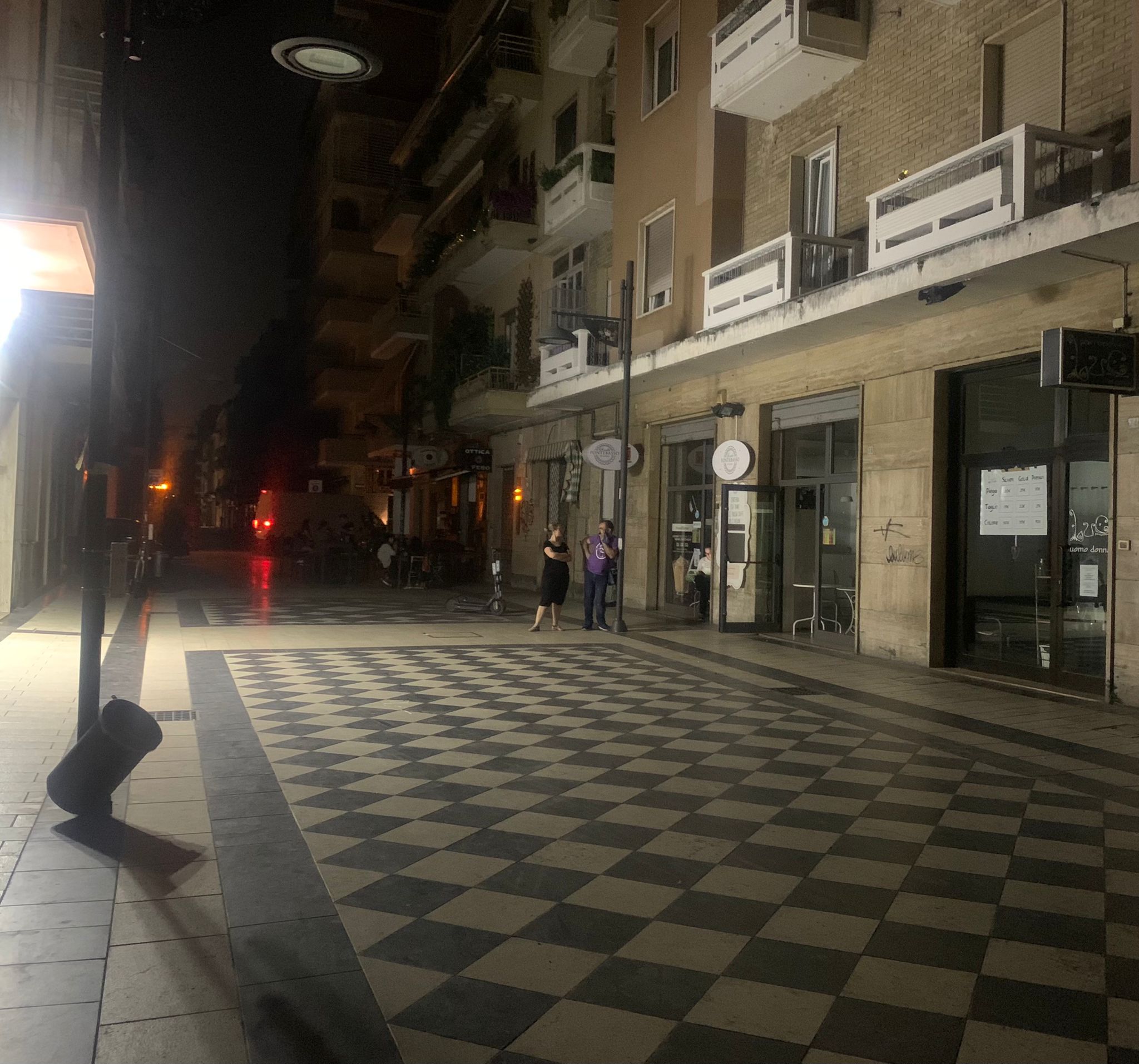 Pescara: disagi a causa del blackout durato diverse ore in centro e sul lungomare