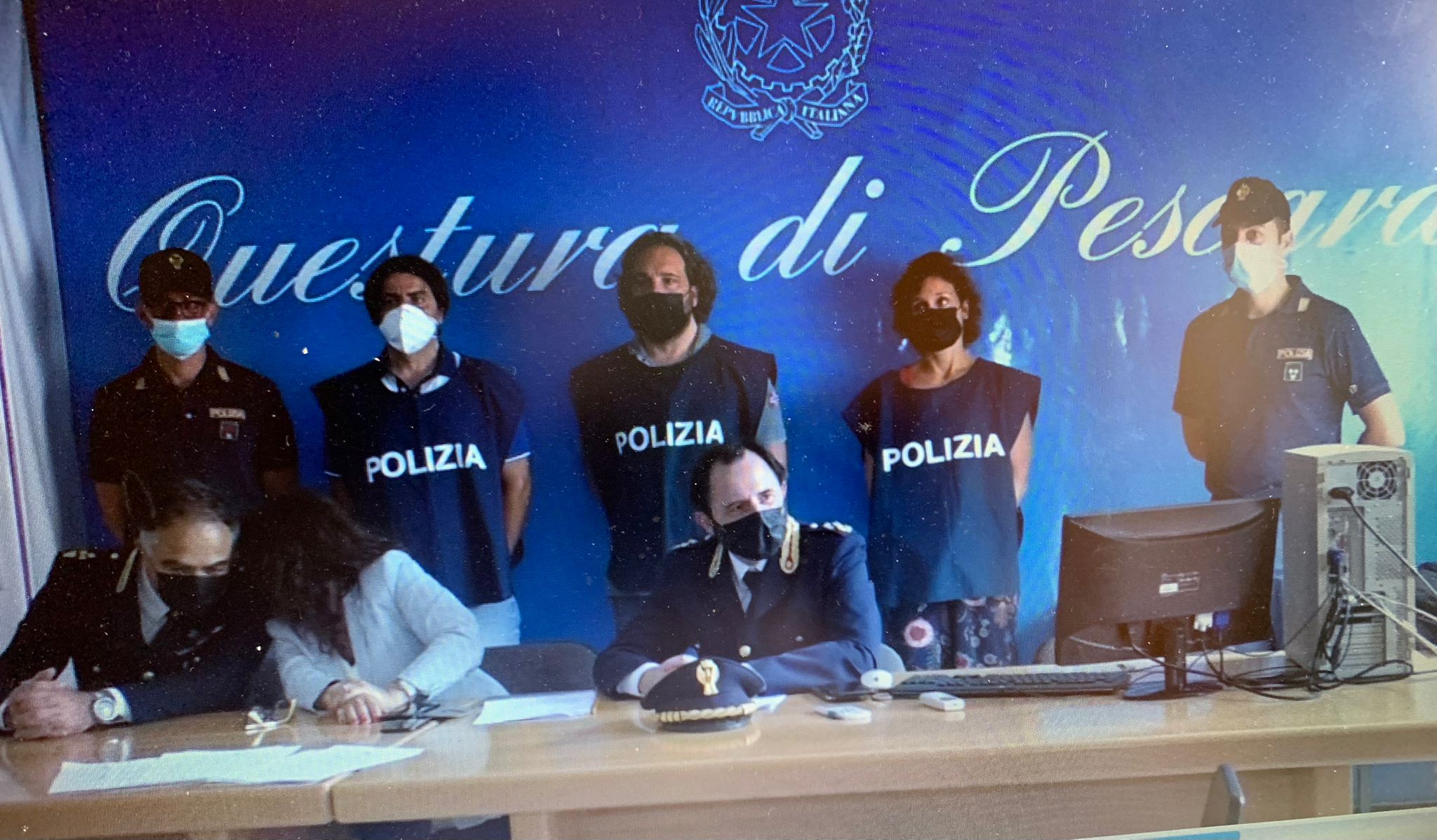Pescara: sequestro di persona e sfruttamento della prostituzione, 21 enne caricata su un furgone. Due cittadini bulgari arrestati a Gorizia