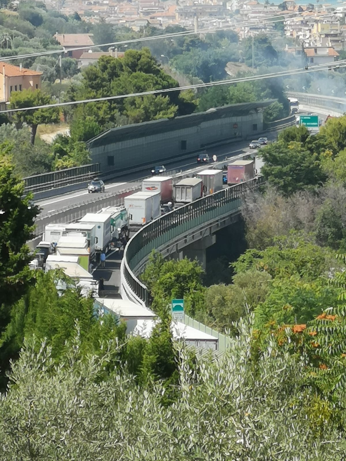A14: riaperto tratto dopo incidente Marche-Abruzzo, code di 9 km