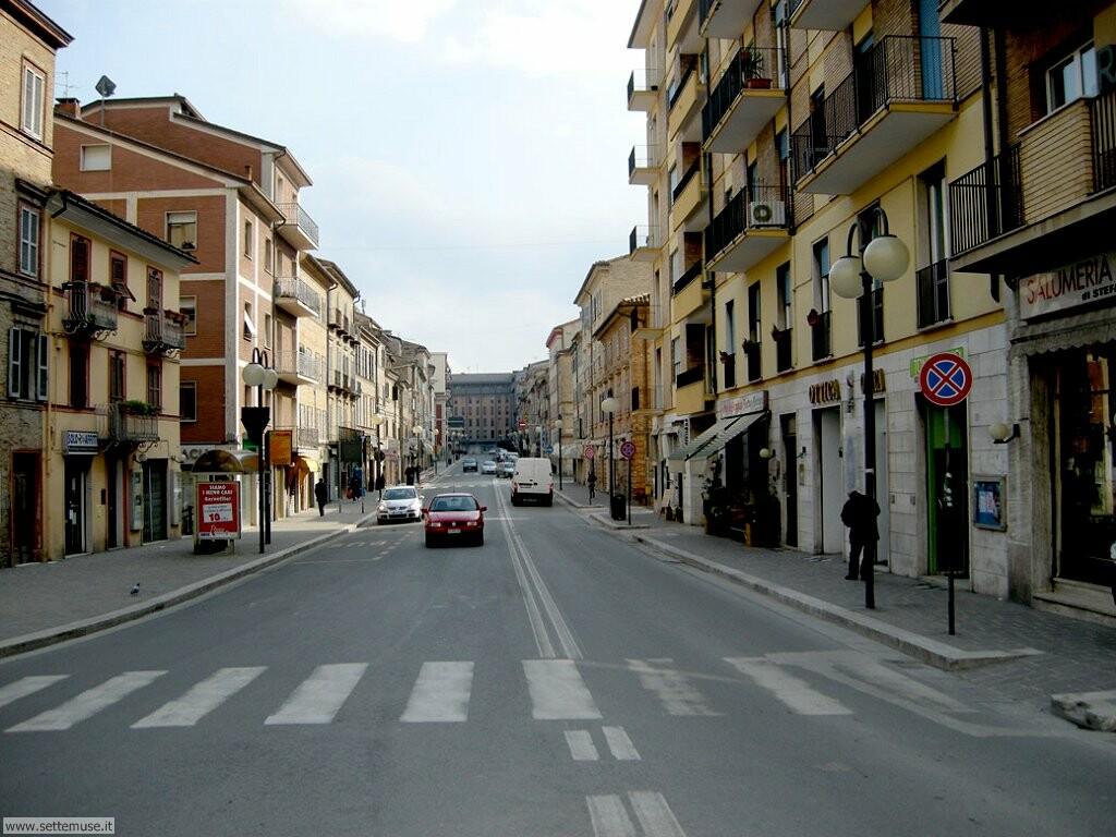 Sostenibilità ambientale: Macerata e Urbino al top in Italia