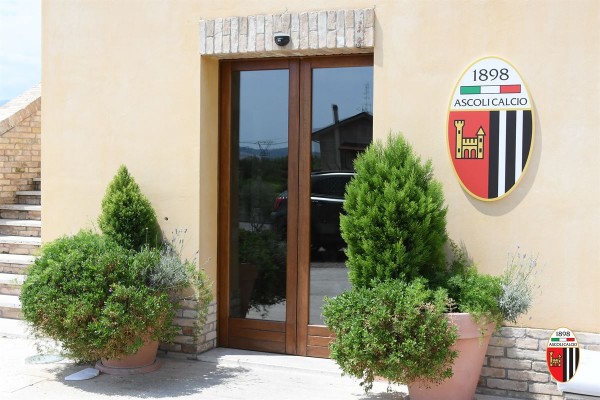Calcio Serie B – Ascoli, raduno fissato per il 12 luglio