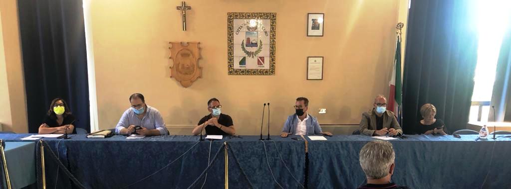 I comuni di Martinsicuro, Alba, Tortoreto e Pineto e la Provincia di Teramo hanno presentato ricorso contro il progetto dell’ENI SpA per la perforazione del pozzo “Donata 4 DIR”