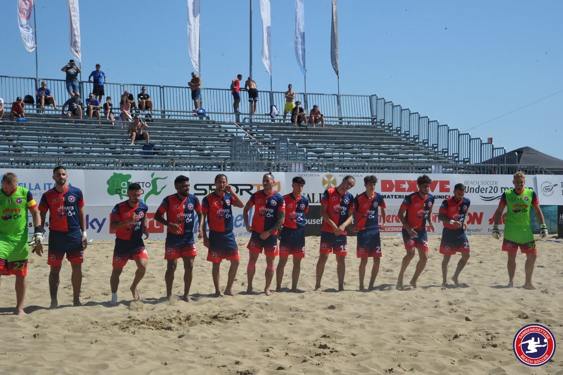 Beach Soccer – La Samb vola in semifinale: battuto il Lamezia Terme