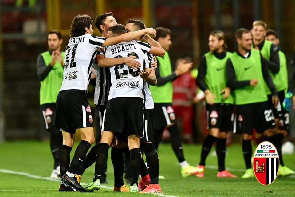 Calcio serie B – Super Saric: l’Ascoli sbanca Perugia, malore per un tifoso bianconero