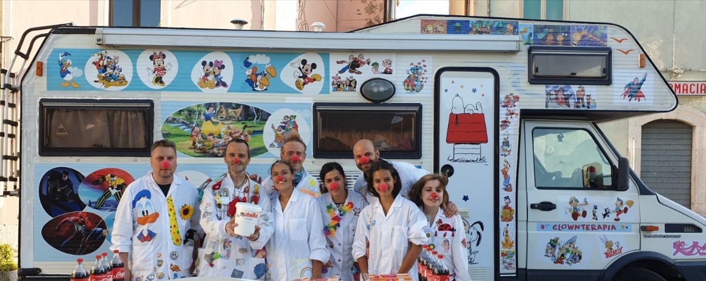 Pescara: “Ludoteca taxi clown”: fa tappa in città il servizio per bambini e anziani ricoverati