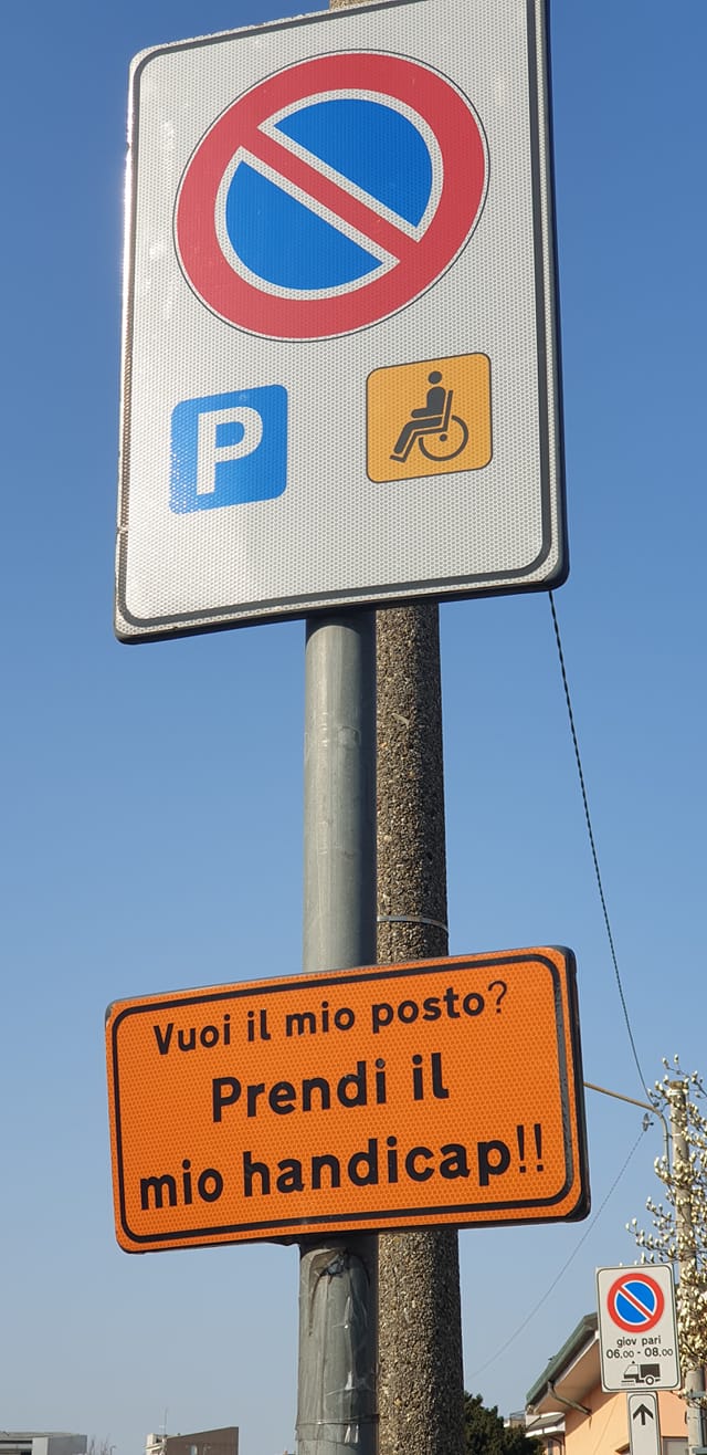 San Benedetto – Cade il tagliandino per disabili, auto rimossa a famiglia di ragazzo autistico