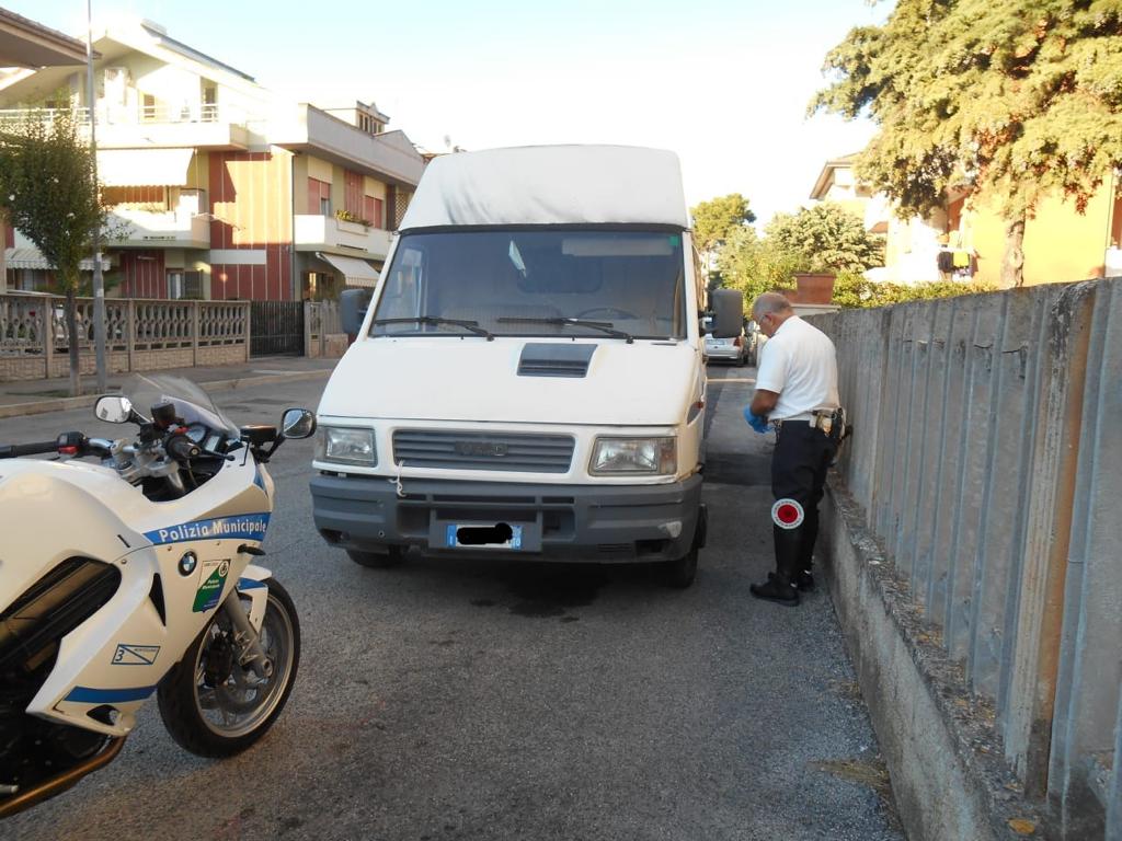 Montesilvano: tre mezzi rubati nel napoletano, in provincia di Foggia e a San Salvo sono stati individuati dalla polizia locale