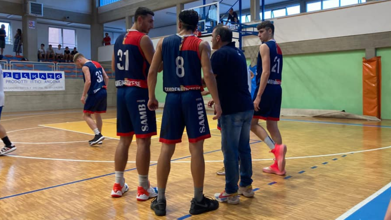 Halley Matelica-Samb Basket 84-54: Tosti domina con 20 punti