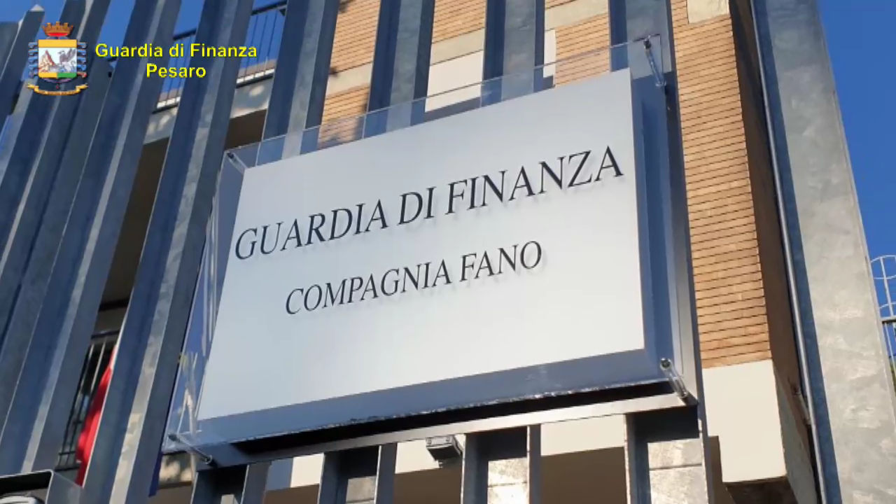 Evasione fiscale, Guardia di Finanza sequestra 150 mila euro
