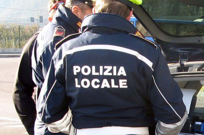 Assenze lavoro: sospeso 8 mesi capo polizia locale in Marsica