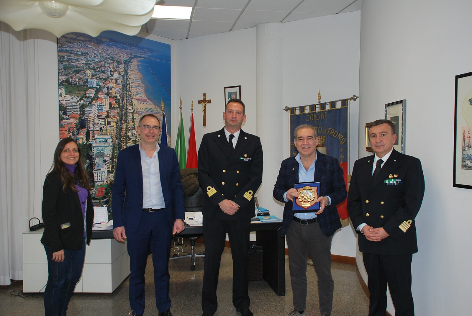 San Benedetto del Tronto – Il Comandante della Direzione Marittima di Ancona in visita dal Sindaco