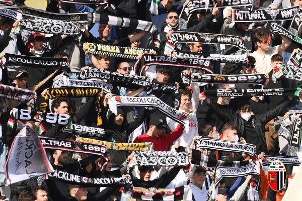 Lecce-Ascoli, 40 tifosi bianconeri al Via Del Mare