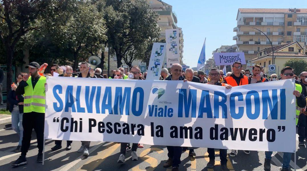 Corteo a Pescara per dire “stop alle opere che danneggiano la città”