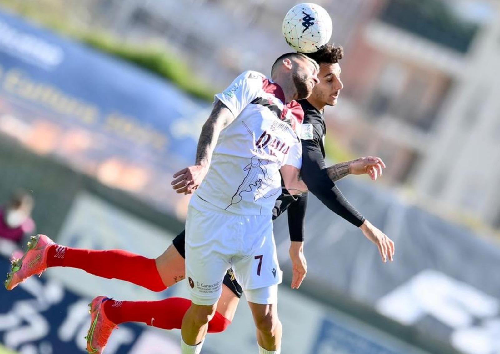 Ascoli-Reggina 2-0, i bianconeri si riprendono subito il settimo posto