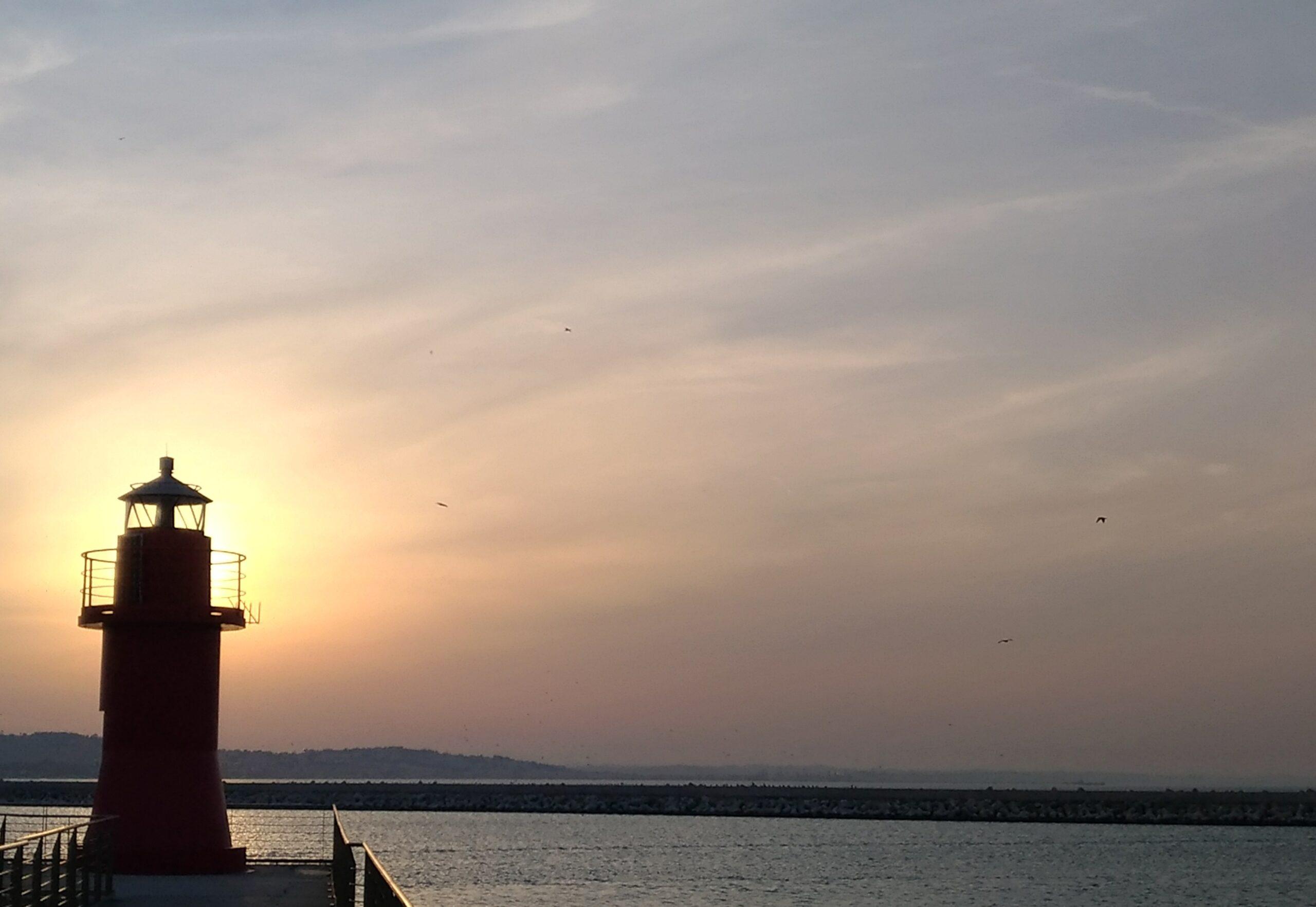 Porto di Ancona, verso la riapertura della lanterna rossa