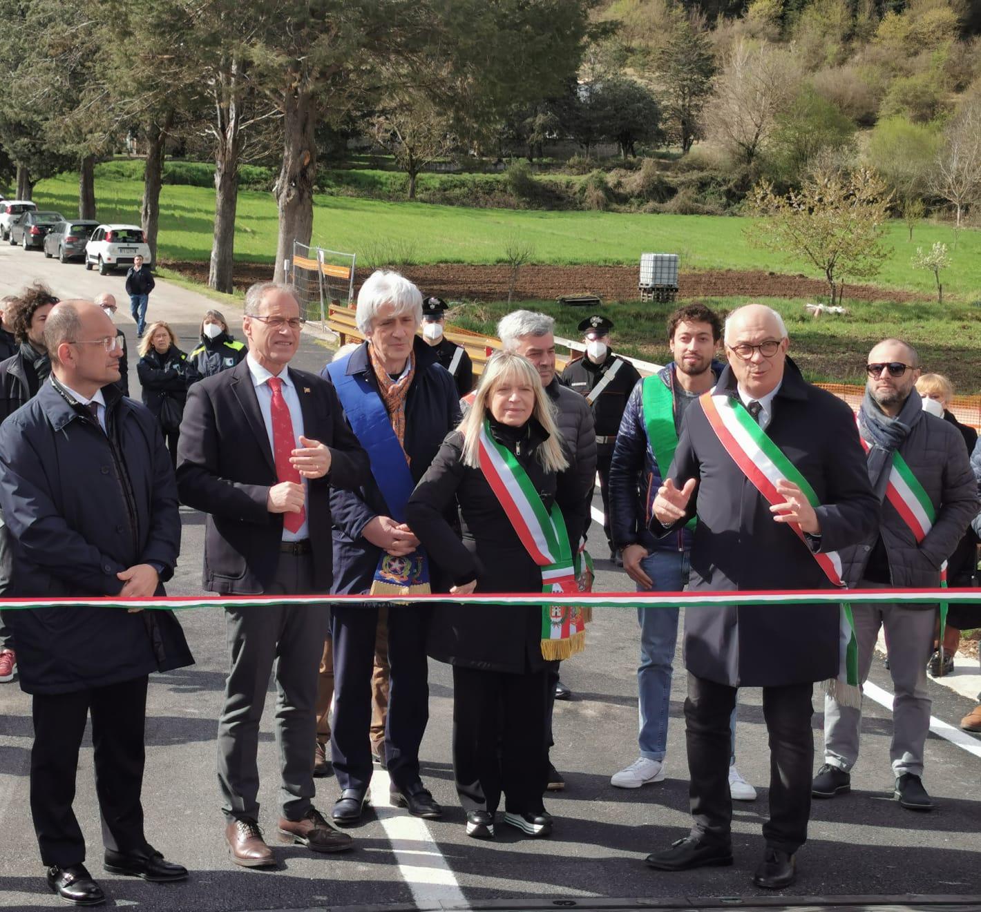 Inaugurati i due nuovi ponti sul fiume Potenza