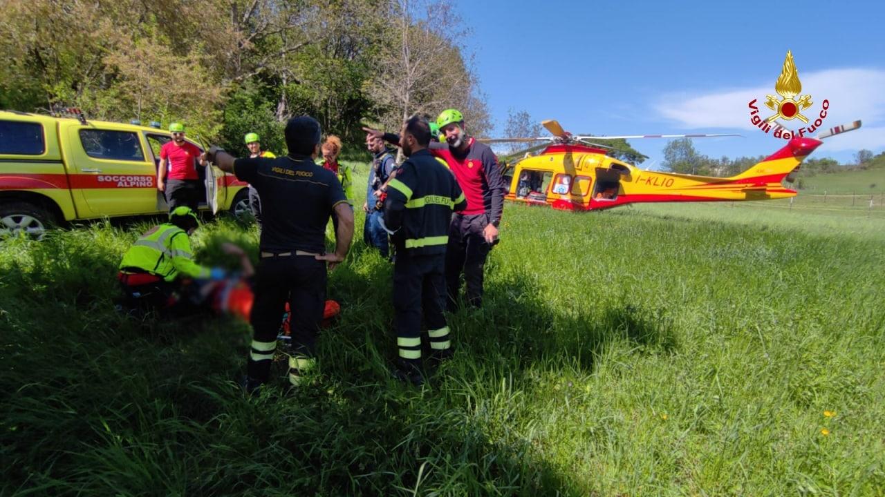 Escursionista accusa un malore nel sentiero. Soccorso dall’eliambulanza