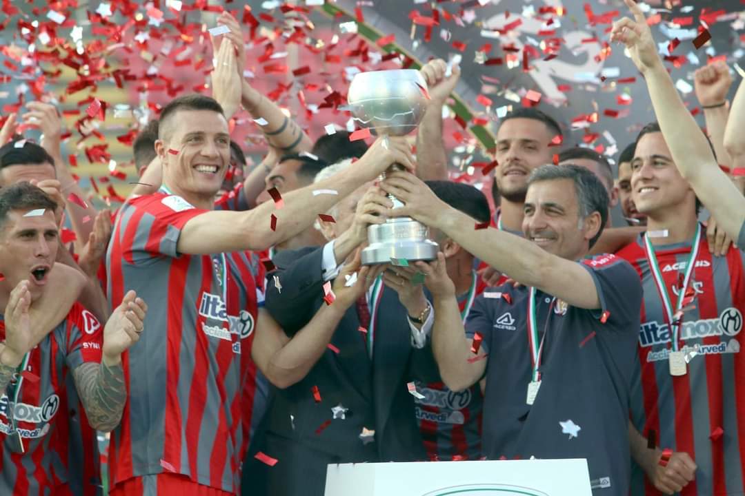 L’ex Ascoli Pecchia si dimette: non allenerà la Cremonese in Serie A
