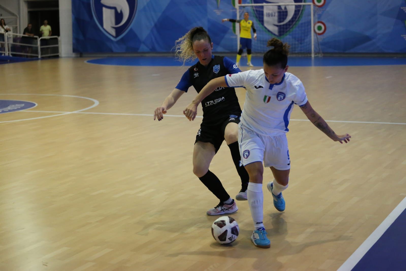 Calcio a 5 femminile: va al Pescara la prima sfida per lo scudetto, 5-0 al Falconara