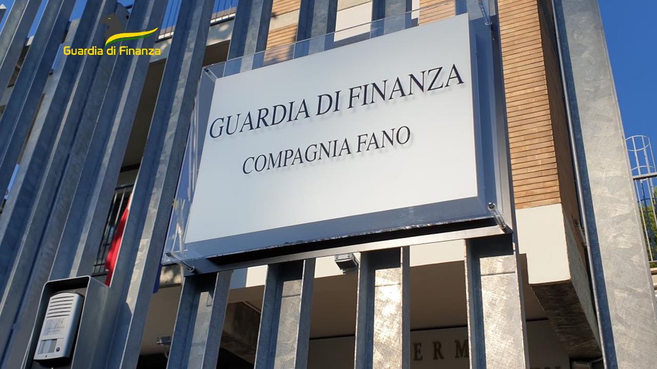Bancarotta fraudolenta: blitz della finanza di Fano, sequestrati beni per 47mila euro