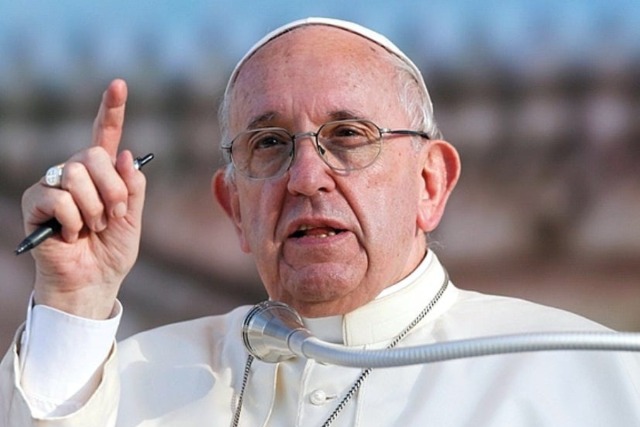 Il Papa saluta i pescatori sambenedettesi “custodi del mare” nel progetto Clean Sea Life