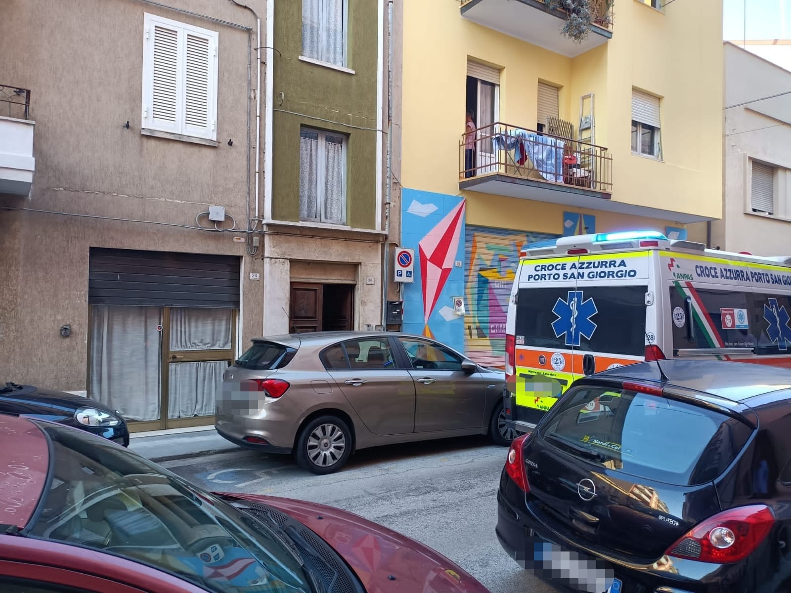 Non risponde ai familiari, 65enne soccorso in casa a Porto San Giorgio