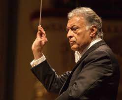 Il celebre maestro Zubin Mehta e la sua orchestra in partenza dall’aeroporto di Ancona