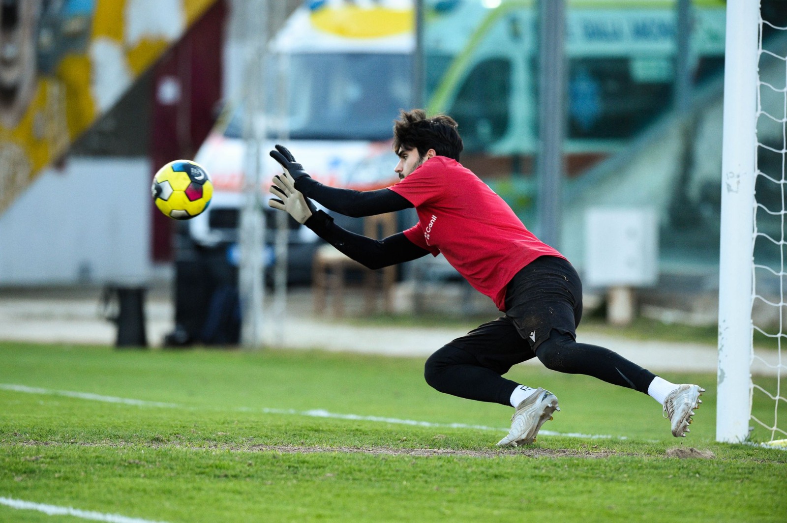 US Ancona, il portiere Vitali: “Contento di essere rimasto, questa è una famiglia”