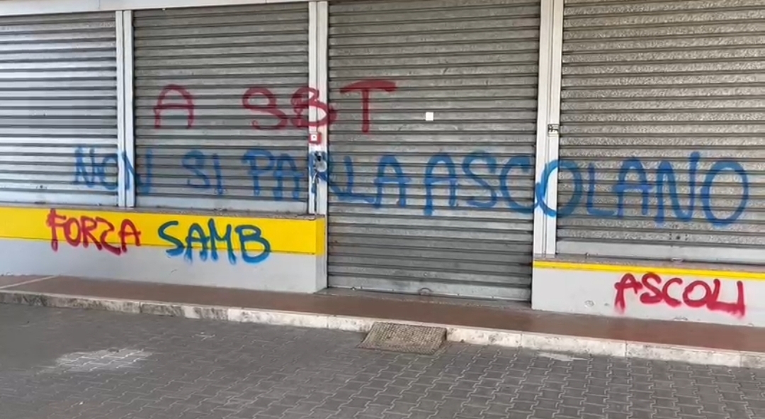 San Benedetto del Tronto – La stazione Eni della sopraelevata parla ascolano, vandali imbrattano la serranda