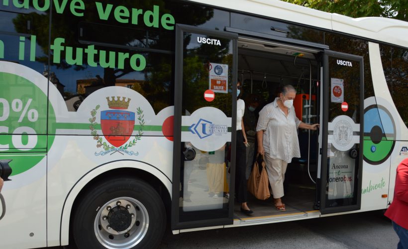 Mobilità: bus elettrico gratis per turisti e portuali ad Ancona