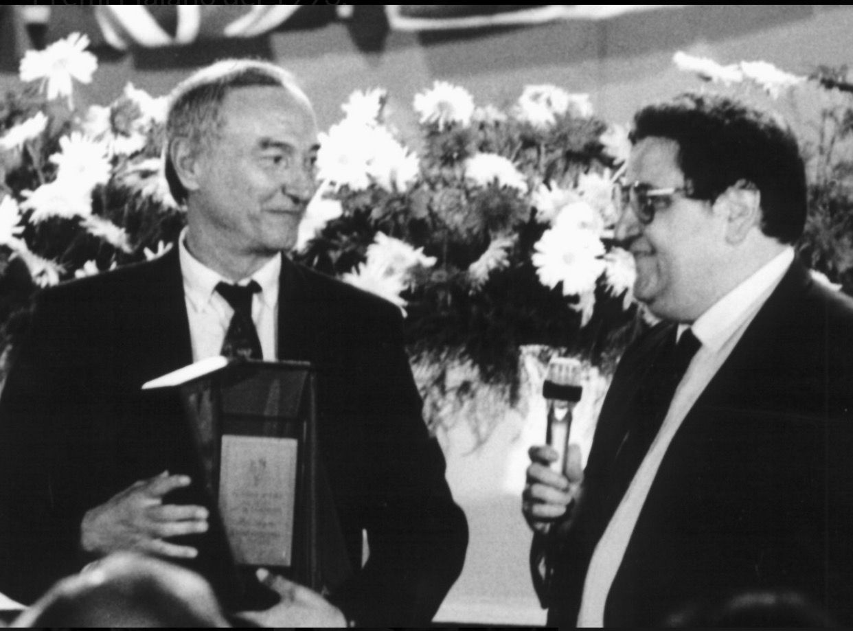Addio a Piero Angela, nel 1993 ricevette il Premio Flaiano alla carriera