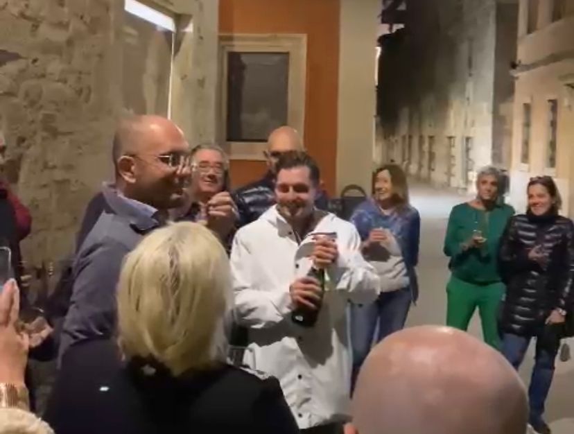 Ascoli Piceno – Castelli (Fdi) in Senato brinda con il sindaco Fioravanti