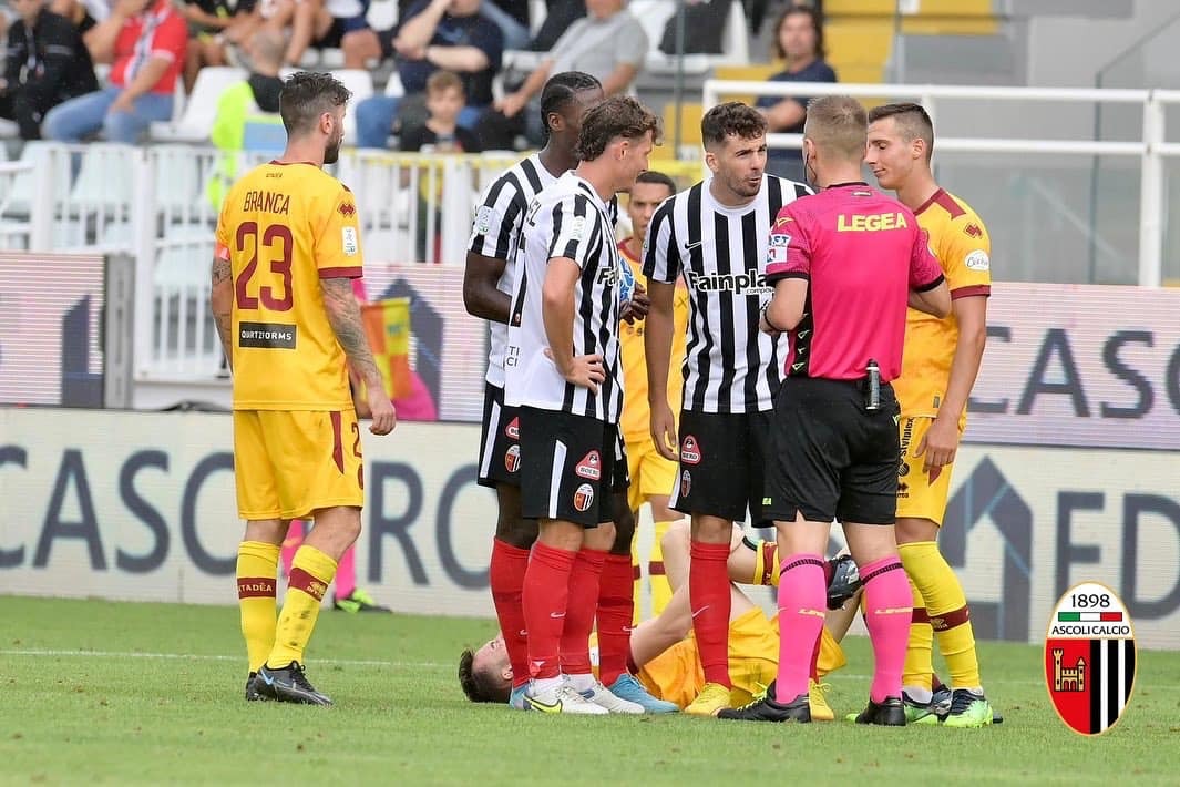 Ascoli-Cittadella 0-0: 5 espulsi e nervi a fior di pelle, bianconeri giù dalla vetta