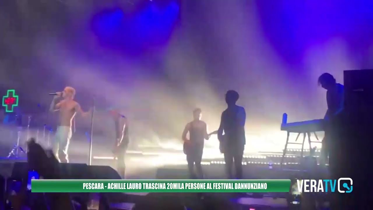 Pescara – Achille Lauro trascina 20mila persone al Festival Dannunziano