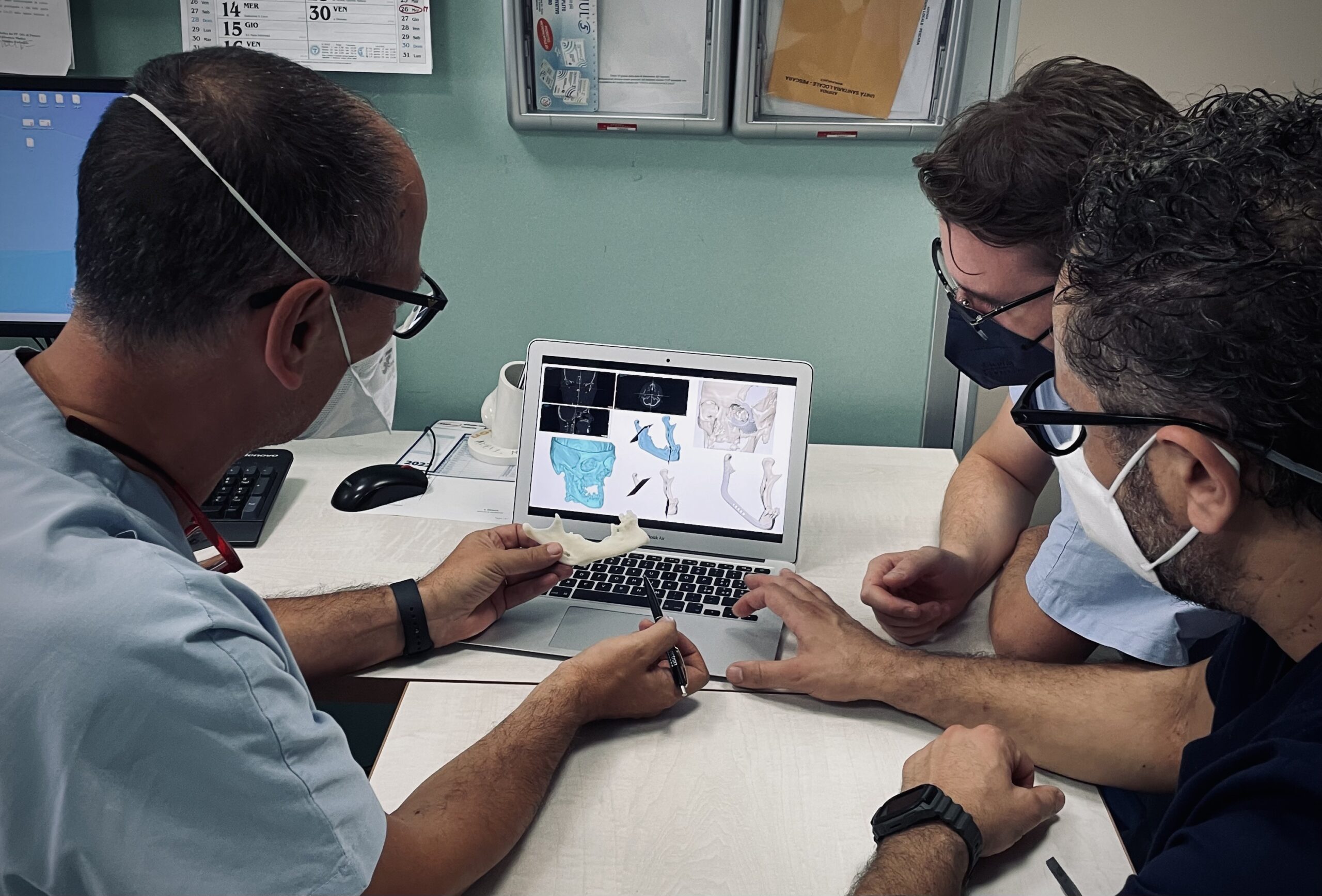 Interventi chirurgici di ricostruzione maxillo facciale innovativi eseguiti alla Asl di Pescara