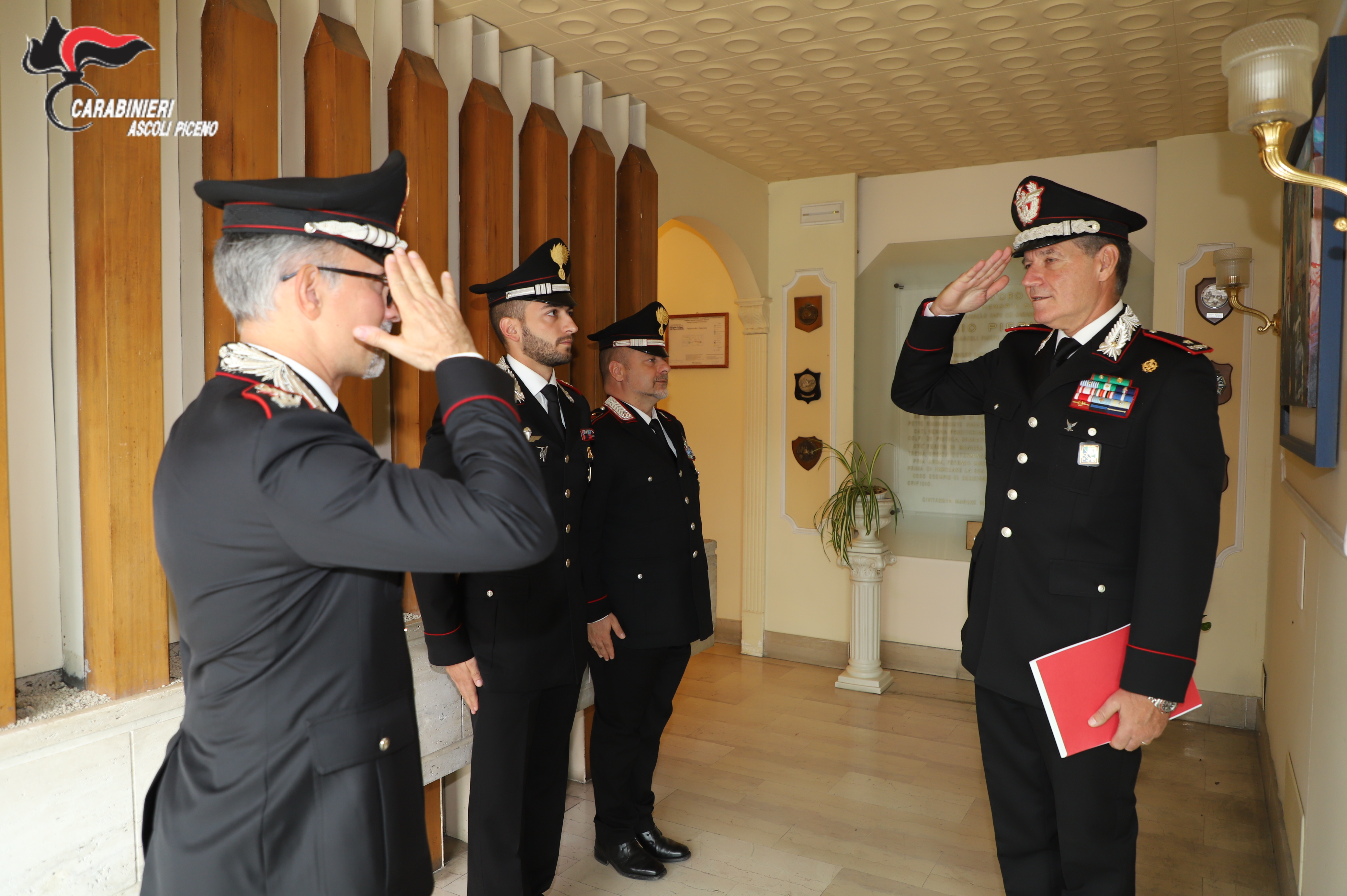 Il Comandante della Legione Carabinieri delle Marche gen. Salvatore Cagnazzo in visita al Comando Provinciale di Ascoli Piceno