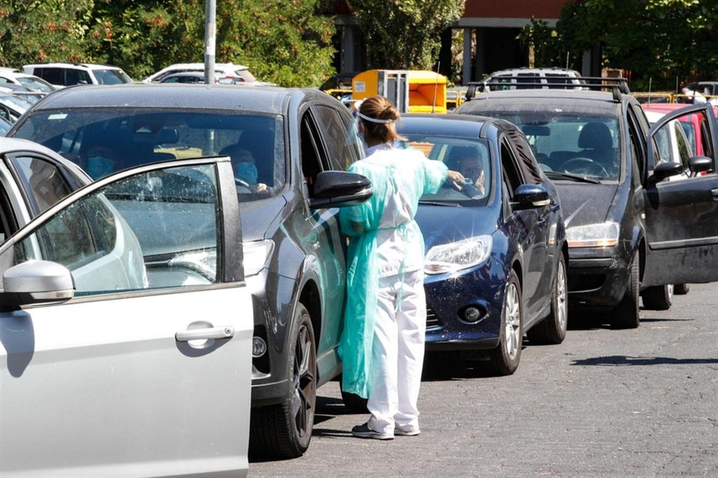 Muore mentre è in fila per il tampone, tragedia ad Appignano