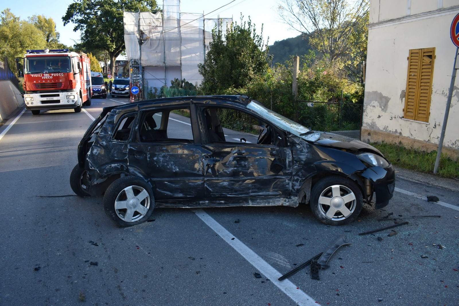 Pesaro – Incidente a Ponte Valle, quattro feriti. 14enne in prognosi riservata