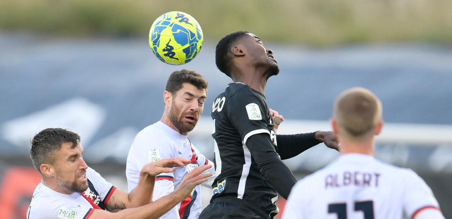 Ascoli-Genoa 0-0, il palo ferma i bianconeri